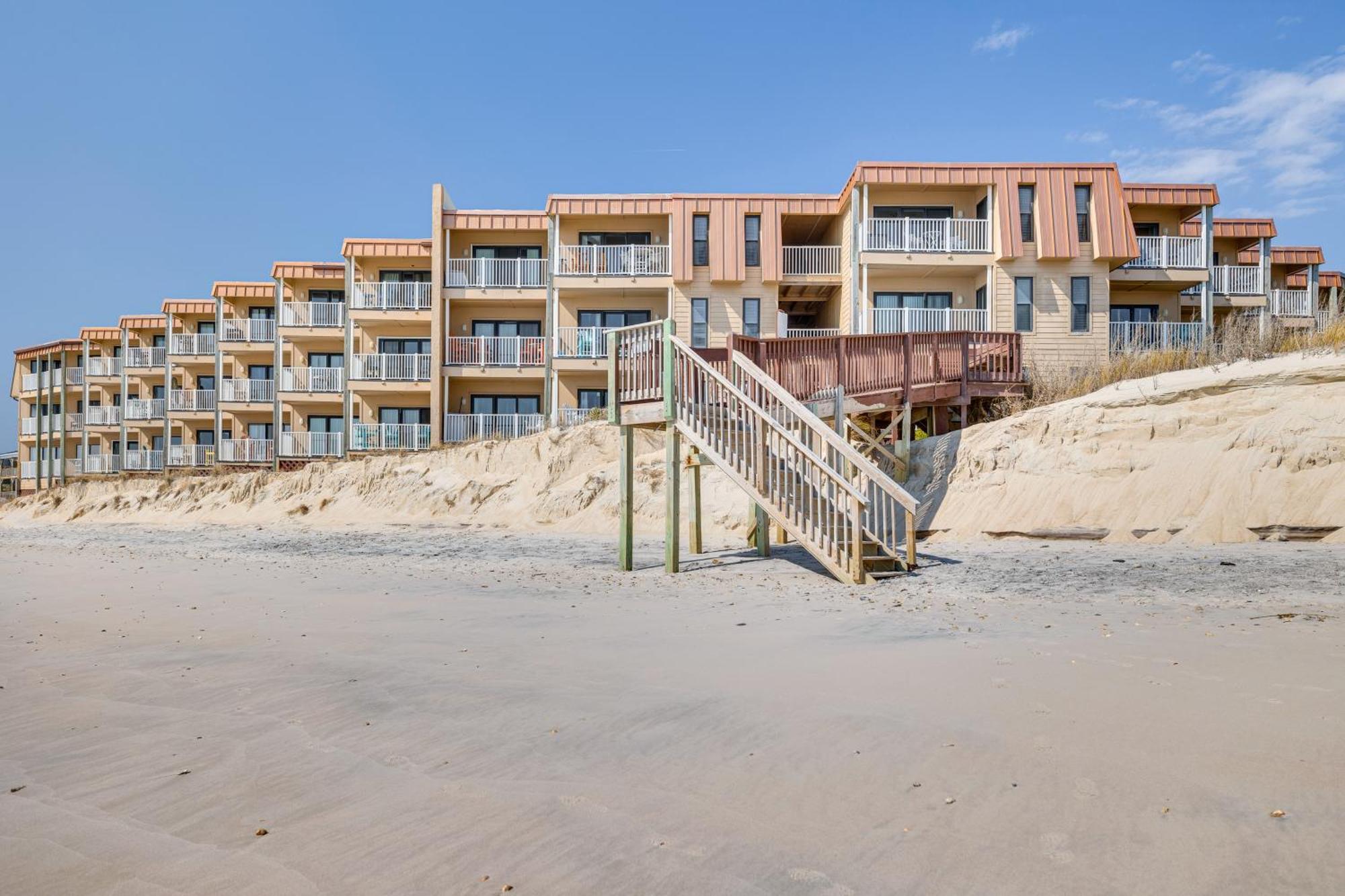 Steps To The Beach Oceanfront Condo With Lanai! ノース・トップセール・ビーチ エクステリア 写真