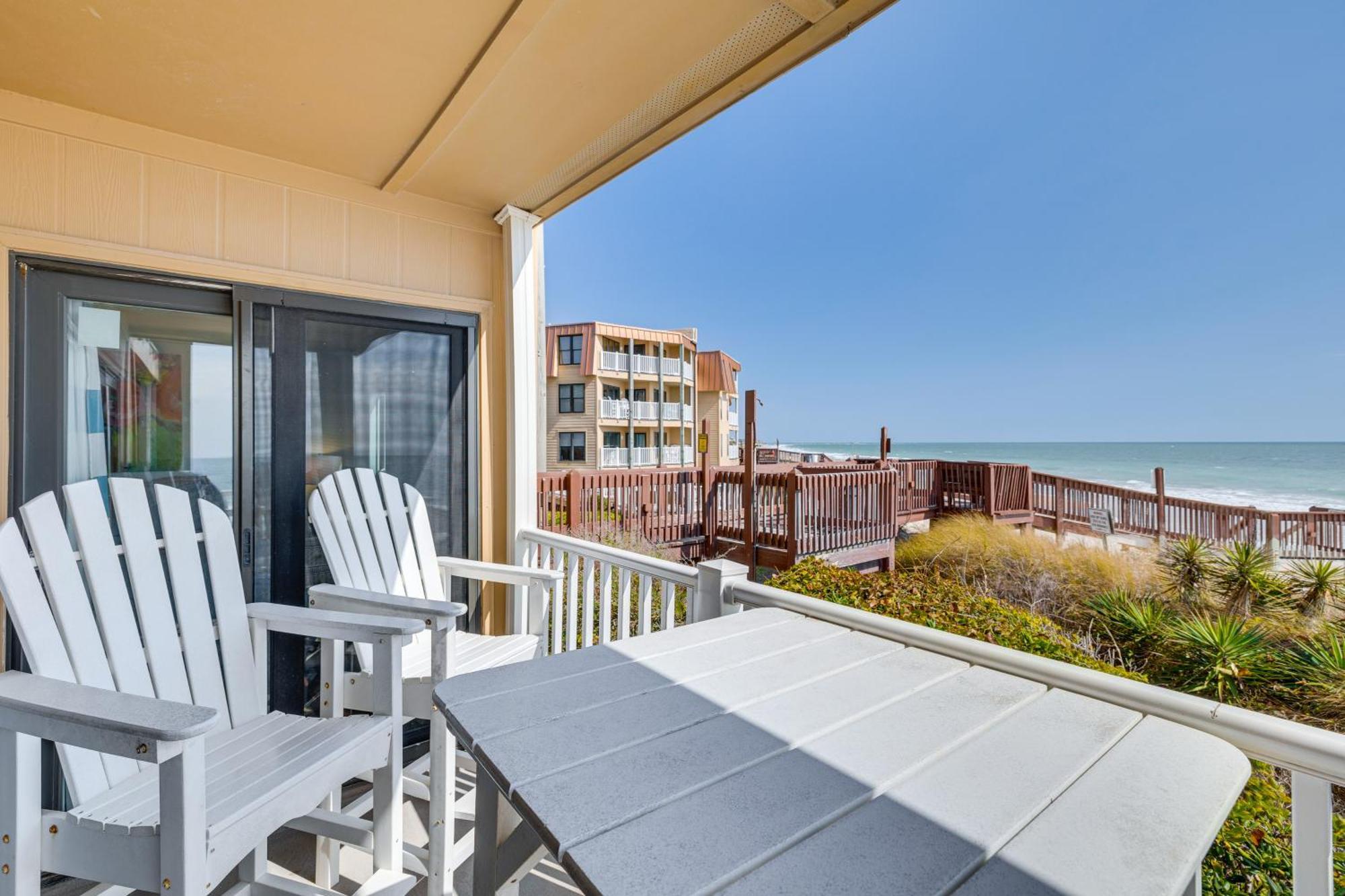 Steps To The Beach Oceanfront Condo With Lanai! ノース・トップセール・ビーチ エクステリア 写真